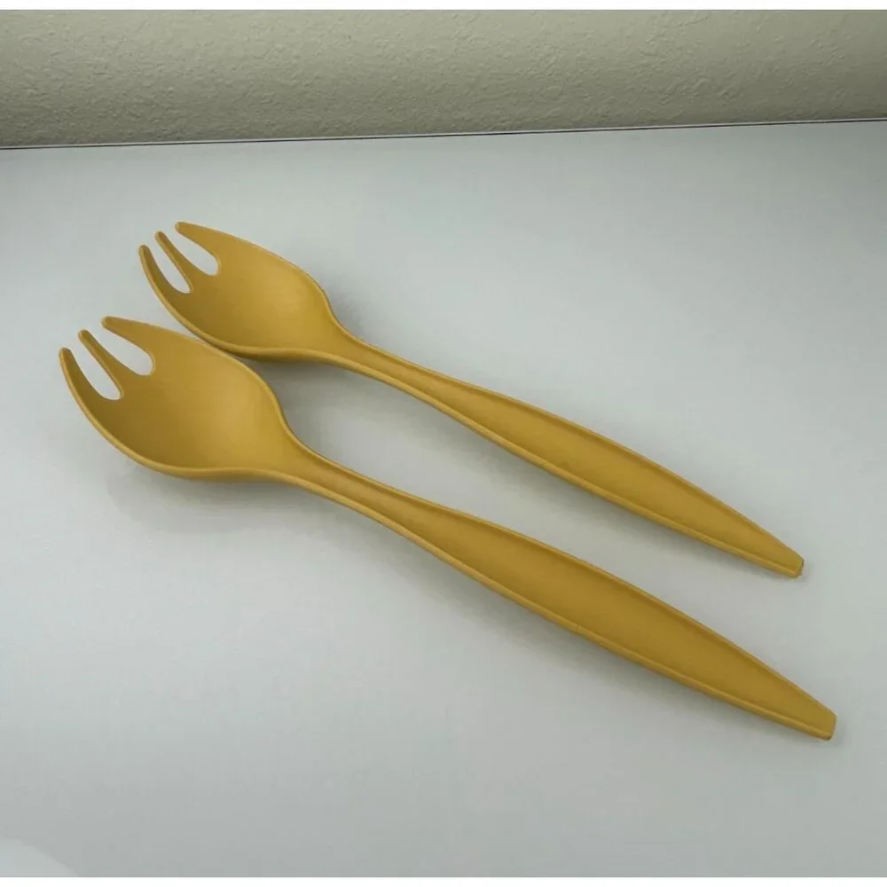Tupperware brand set
